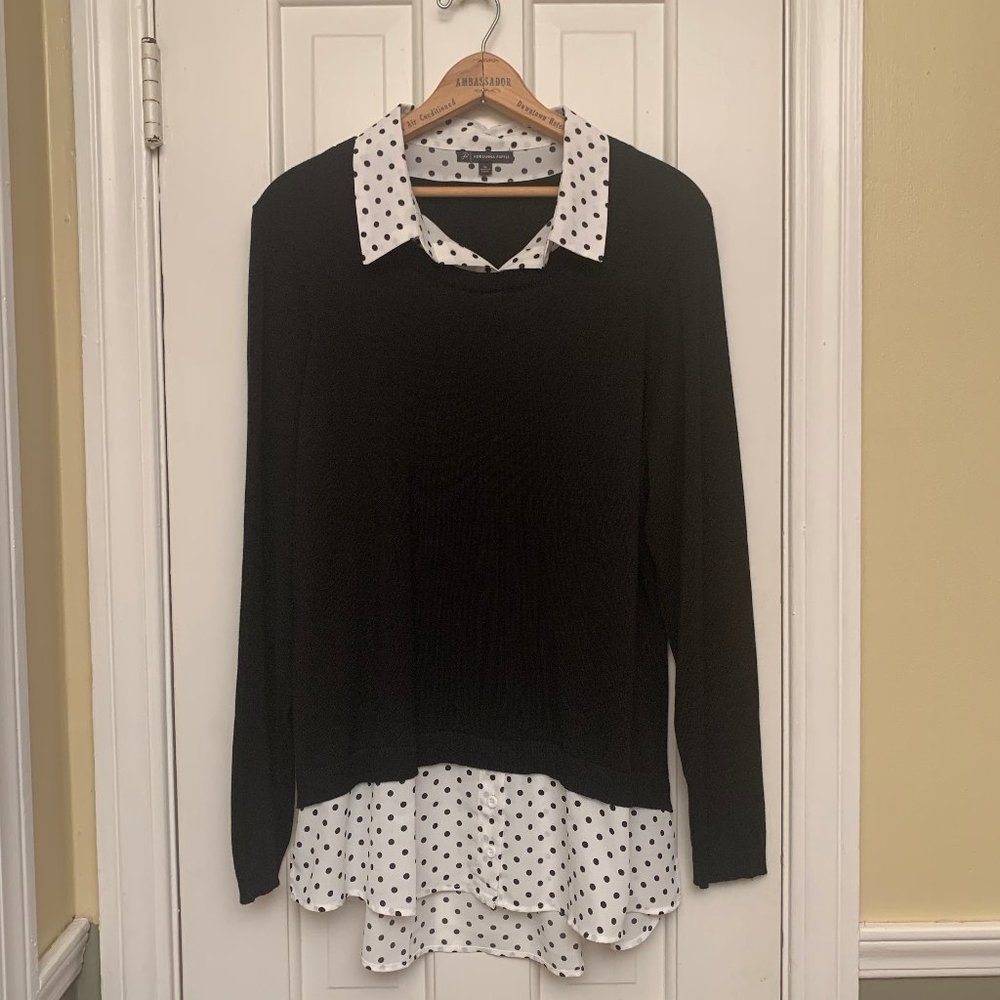 Adriene Papell b/w polka dot sweater/blouse XL